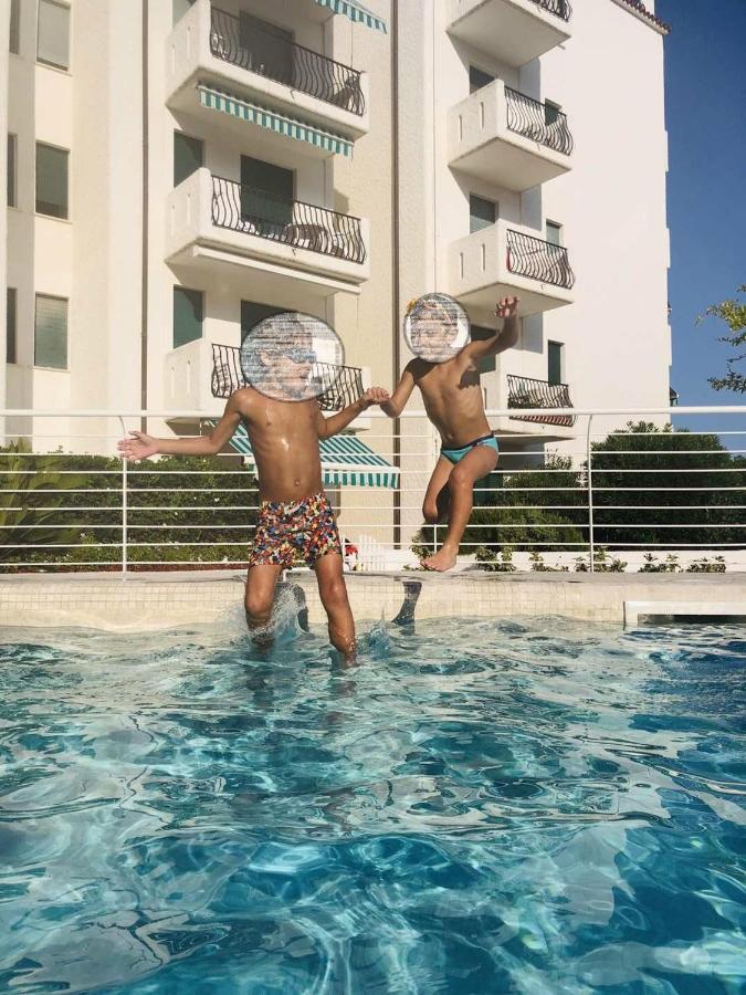 Residence El Palmar Fronte Mare, Fronte Spiaggia Τζεσόλο Λίντο Εξωτερικό φωτογραφία