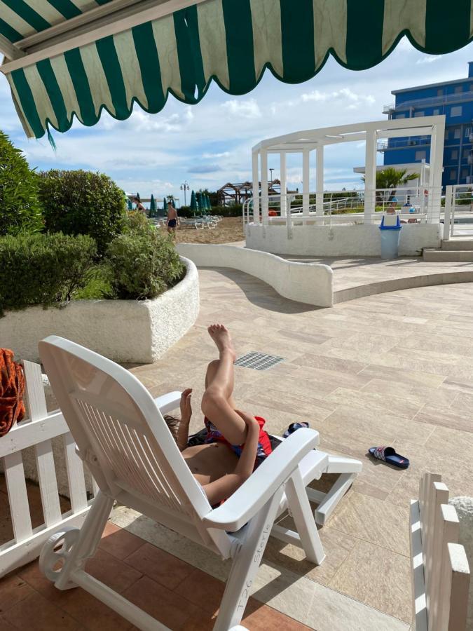 Residence El Palmar Fronte Mare, Fronte Spiaggia Τζεσόλο Λίντο Εξωτερικό φωτογραφία
